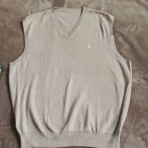 RALPH LAUREN V Men's Classic V-Neck Sweater Vest in Cream